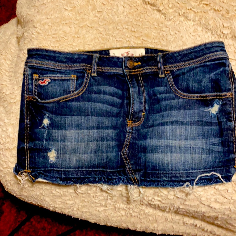 Hollister mini skirt size 30